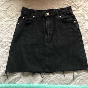Top shop black skirt